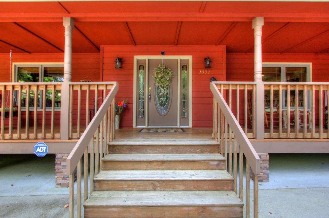 Gorgeous "Country Roads" By Honeybearcabins 4Br 4Ba, Next To Pool, Easy Drive, Main Strip Location! Pigeon Forge Zewnętrze zdjęcie