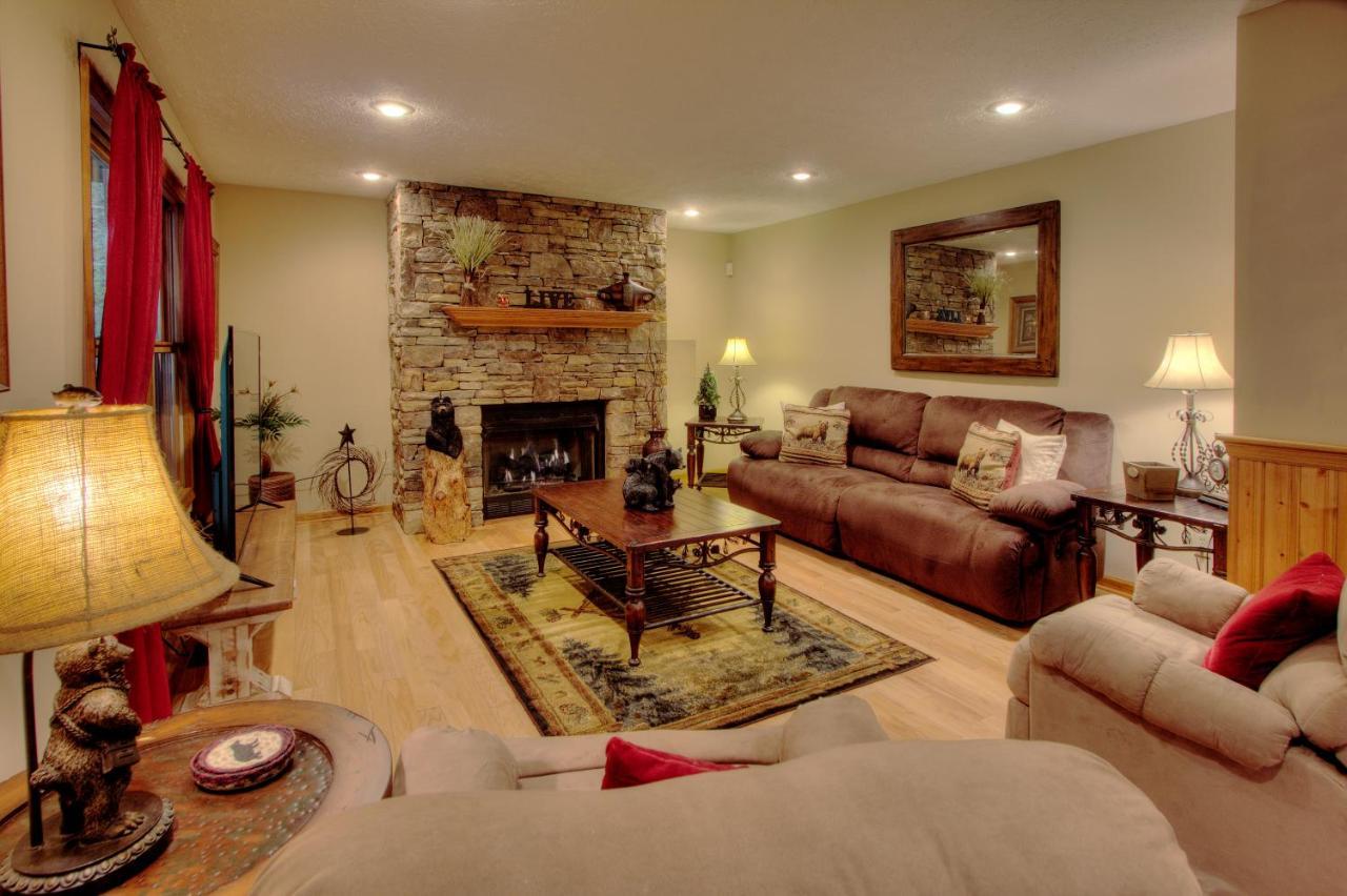 Gorgeous "Country Roads" By Honeybearcabins 4Br 4Ba, Next To Pool, Easy Drive, Main Strip Location! Pigeon Forge Zewnętrze zdjęcie