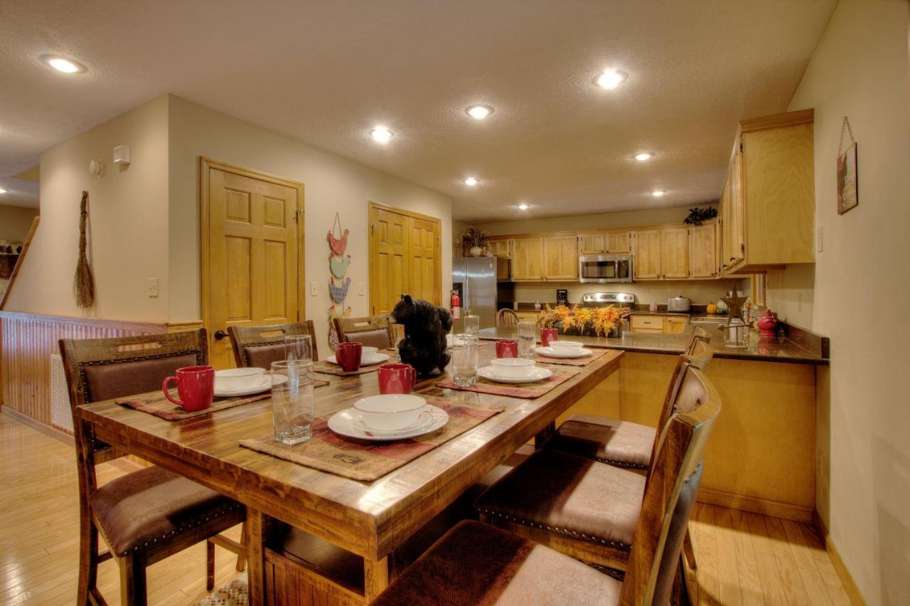 Gorgeous "Country Roads" By Honeybearcabins 4Br 4Ba, Next To Pool, Easy Drive, Main Strip Location! Pigeon Forge Zewnętrze zdjęcie